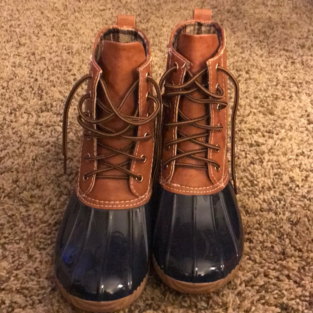 Adriana duck boots
